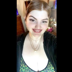 Meet your Posher, Ruth mariah